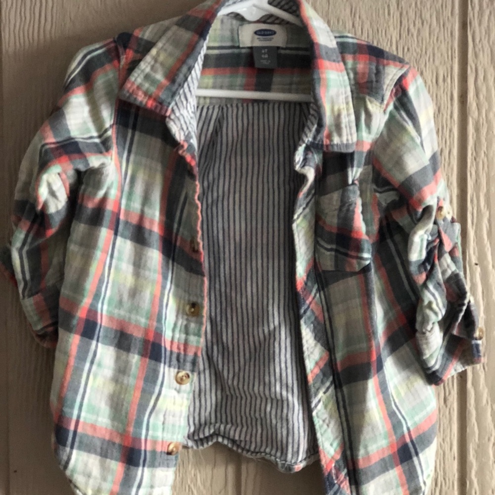 Adorable boys button down shirt!!